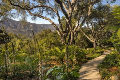 $27,000,000 | 356 Woodley Road, Montecito, CA 93108