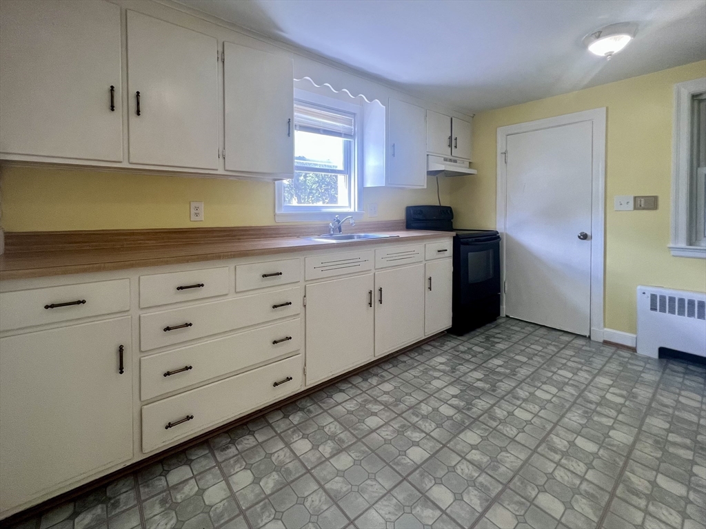 48 Aberdeen Road Framingham, MA 01702 - Photo 5 of 25 Gallery Image 5