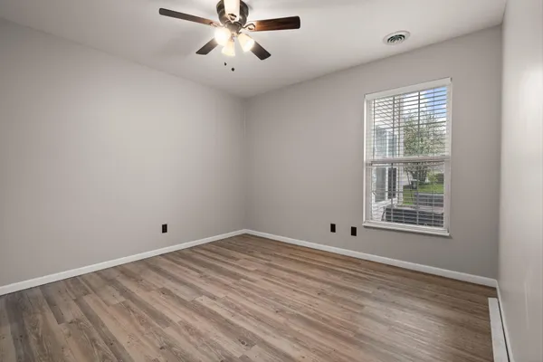 $205,000 | 955 Misty Glen Drive, Valparaiso, IN 46385