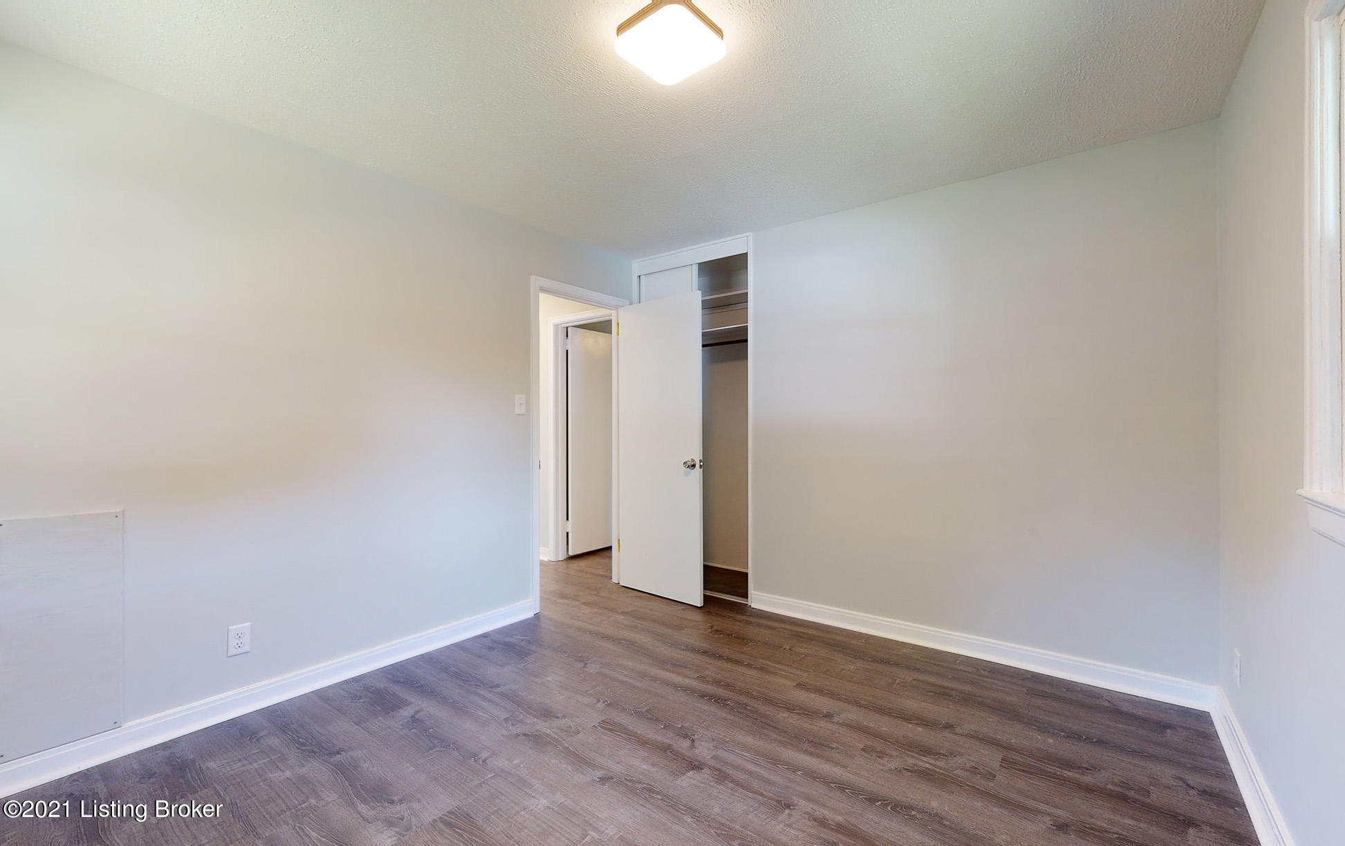 3124 Talisman Road Louisville, KY 40220 - Photo 35 of 47 3124-Talisman-Rd-20210729-036