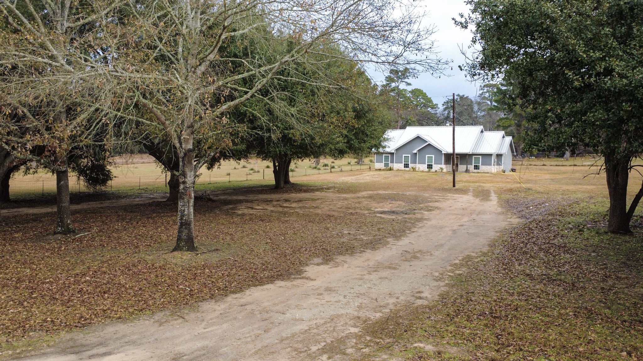 365 Running Deer Road Grapeland, TX 75844 - Photo 3 of 34 Front View