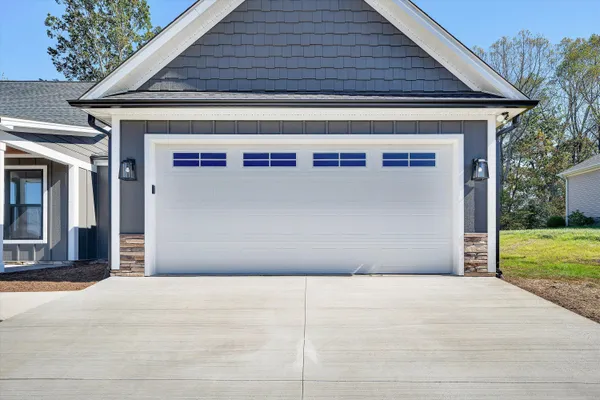 $524,000 | 200 Cambridge Court, Hardy, VA 24101