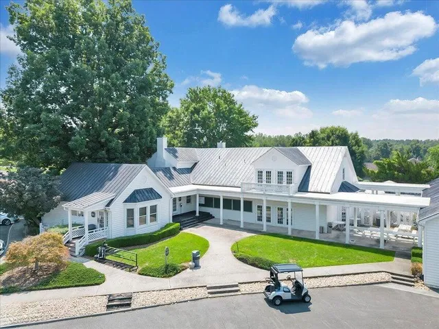 $539,000 | 200 Cambridge Court, Hardy, VA 24101