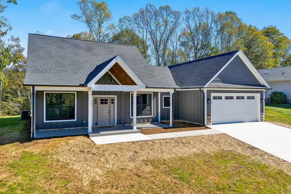 $524,000 | 200 Cambridge Court, Hardy, VA 24101