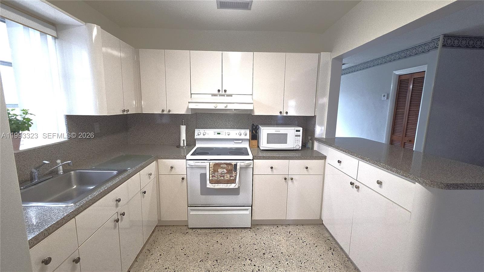 3066 Northwest 28th Street Miami, FL 33142 - Photo 11 of 27