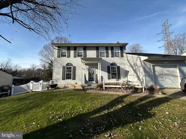 $375,000 | 76 Willow Cedar Way, Blackwood, NJ 08012