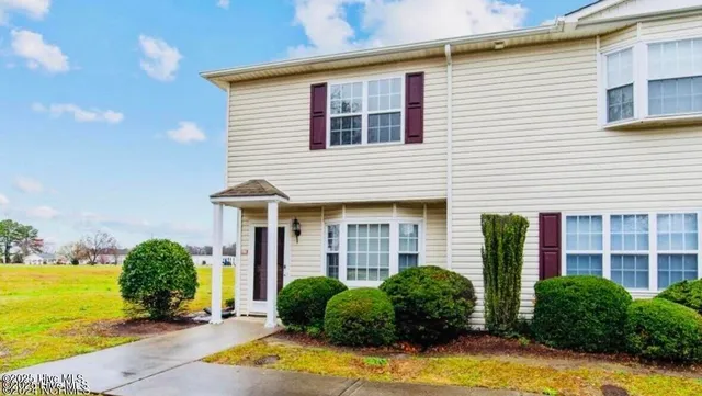 $1,125 | 2104 Flagstone Court, Unit A1, Greenville, NC 27834