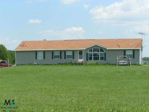5004 Cade Road Capac, MI 48014 - Photo 1 of 9 620268.JPG