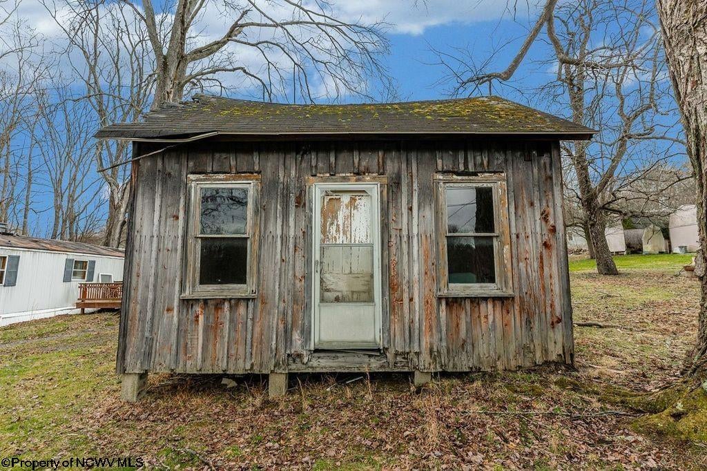 202 Norway Loop Road Fairmont, WV 26554 - Photo 8 of 20 Gallery Image 8