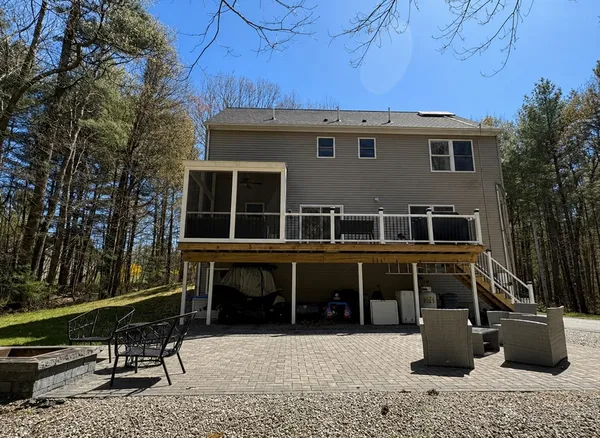 $689,900 | 683 North W Main Street, Douglas, MA 01516
