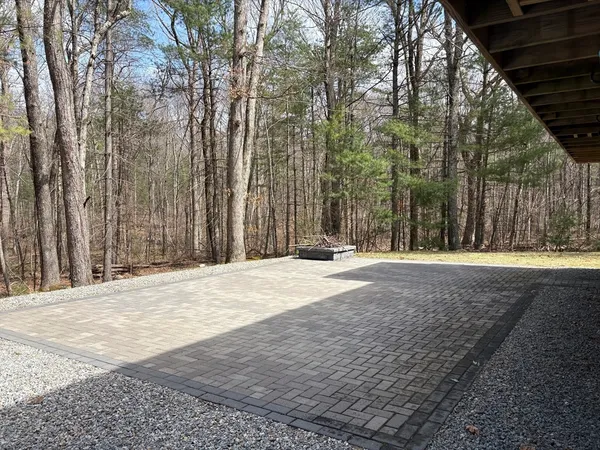 $689,900 | 683 North W Main Street, Douglas, MA 01516
