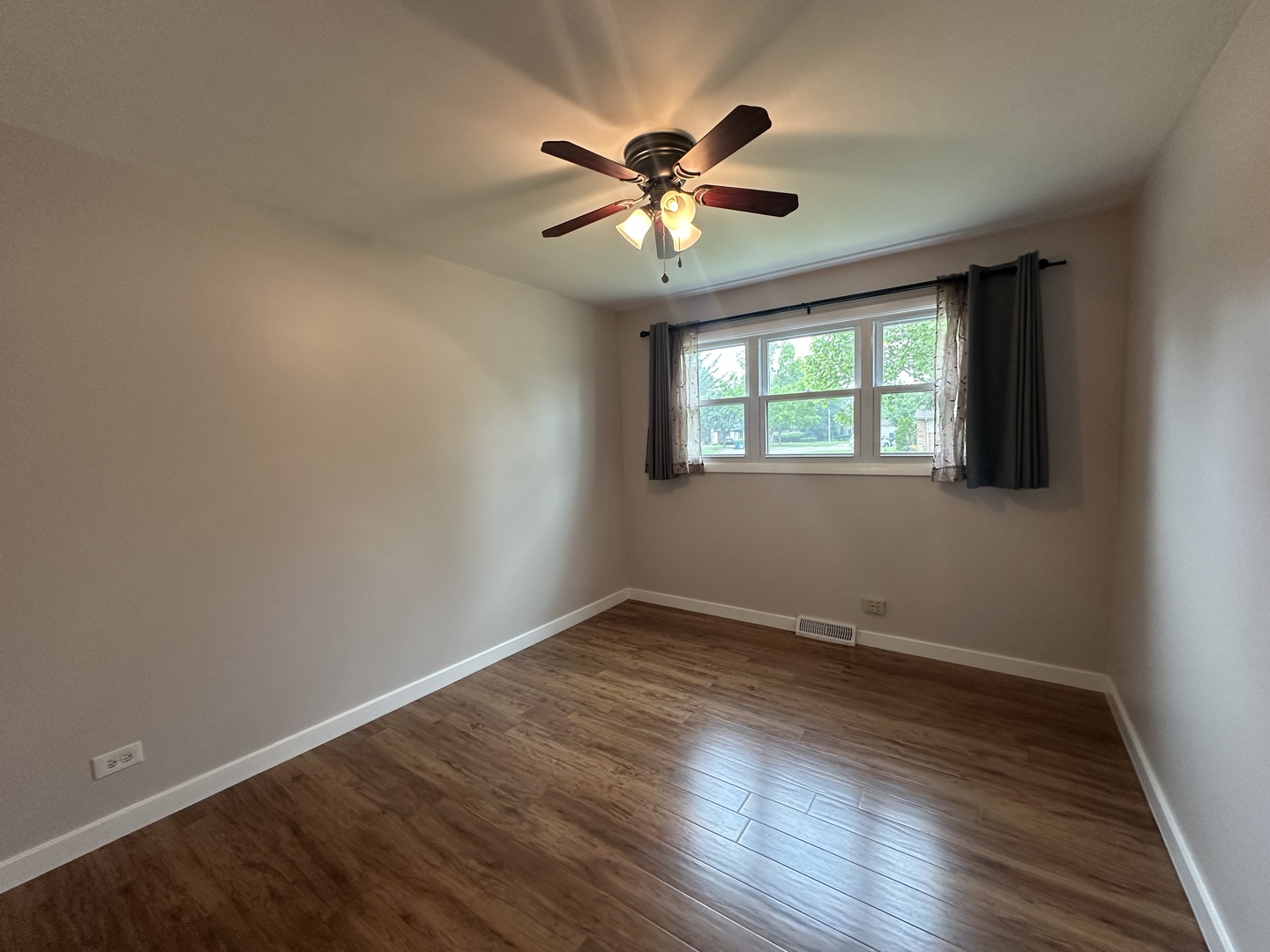 439 Highview Avenue Elmhurst, IL 60126 - Photo 21 of 30