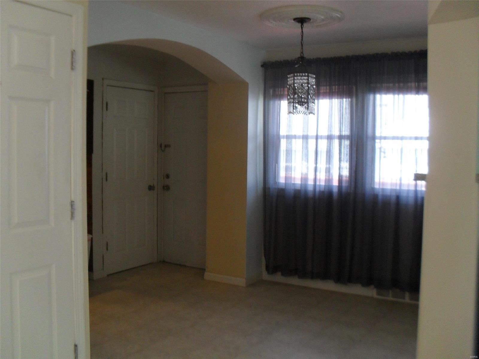 423 Sylvan Springs Road St. Louis, MO 63125 - Photo 14 of 29 Gallery Image 14