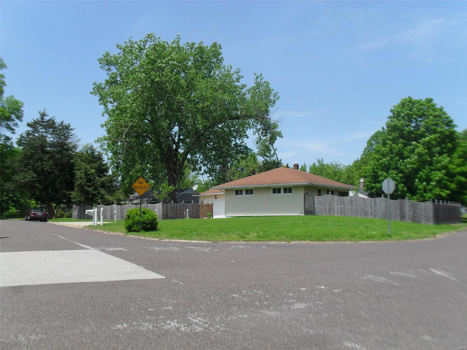 423 Sylvan Springs Road St. Louis, MO 63125 - Photo 21 of 29 Gallery Image 21