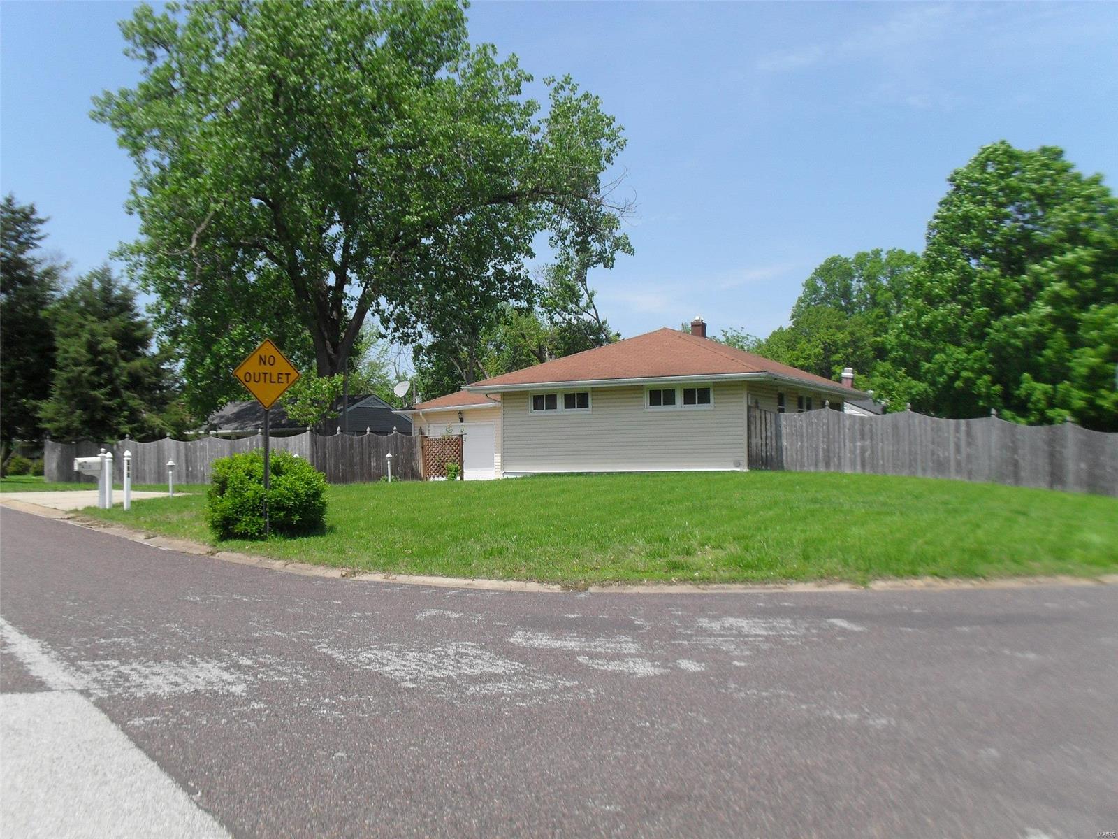 423 Sylvan Springs Road St. Louis, MO 63125 - Photo 22 of 29 Gallery Image 22