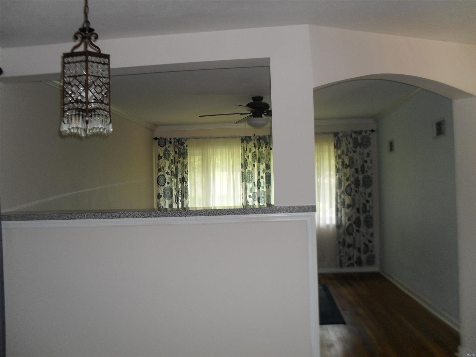 423 Sylvan Springs Road St. Louis, MO 63125 - Photo 9 of 29 Gallery Image 9