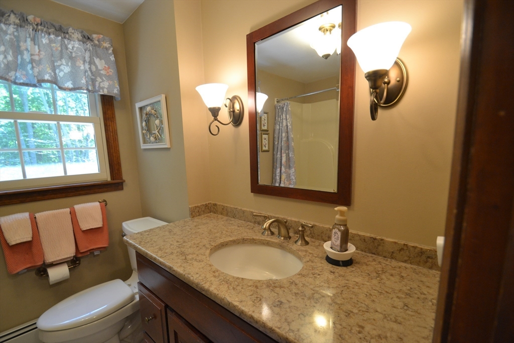 18 Bennett Road Rochester, MA 02770 - Photo 28 of 42