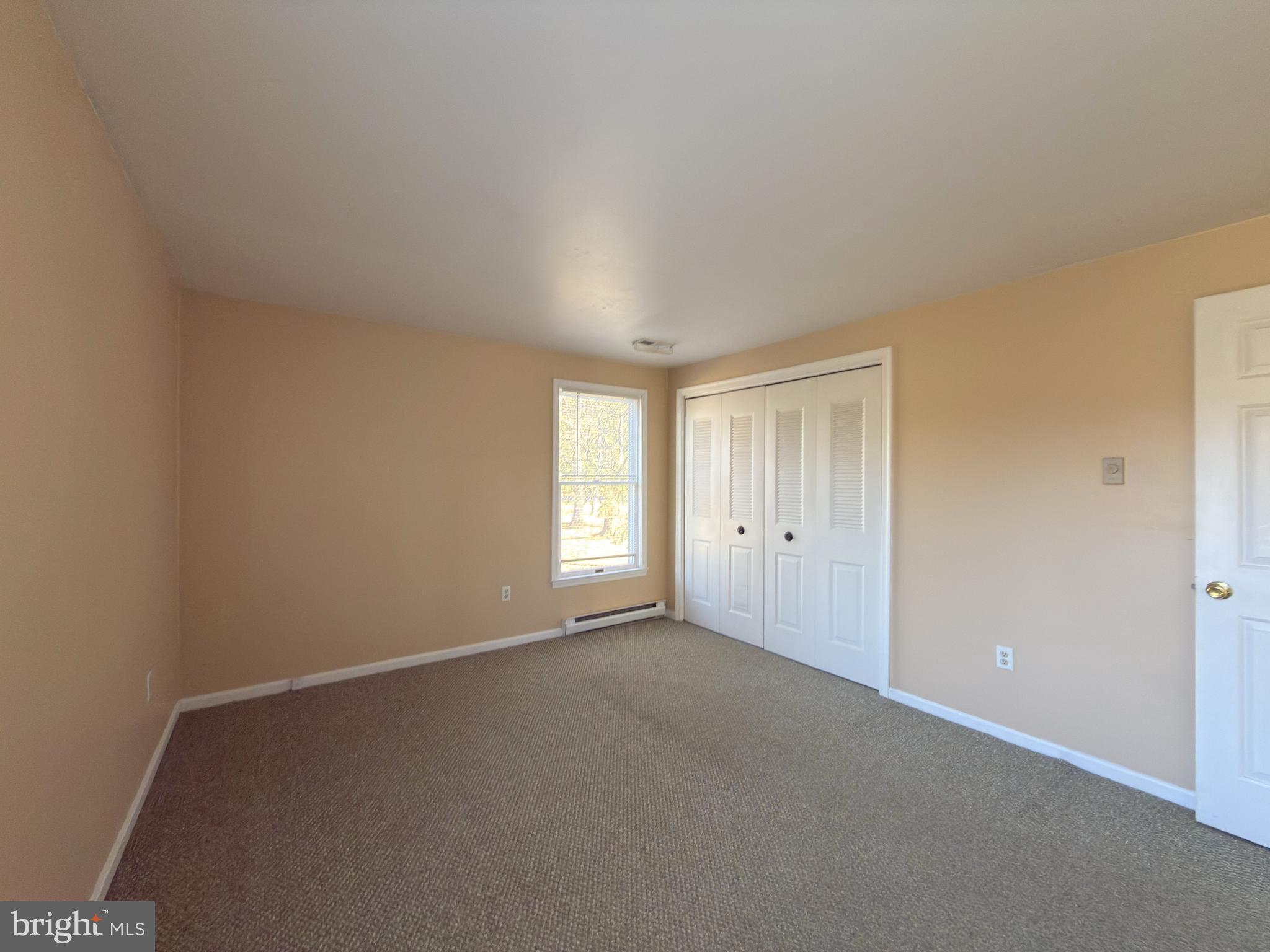 18077 Raven Rocks Road Bluemont, VA 20135 - Photo 12 of 25 18077 RAVEN ROCKS RD Primary Bedroom