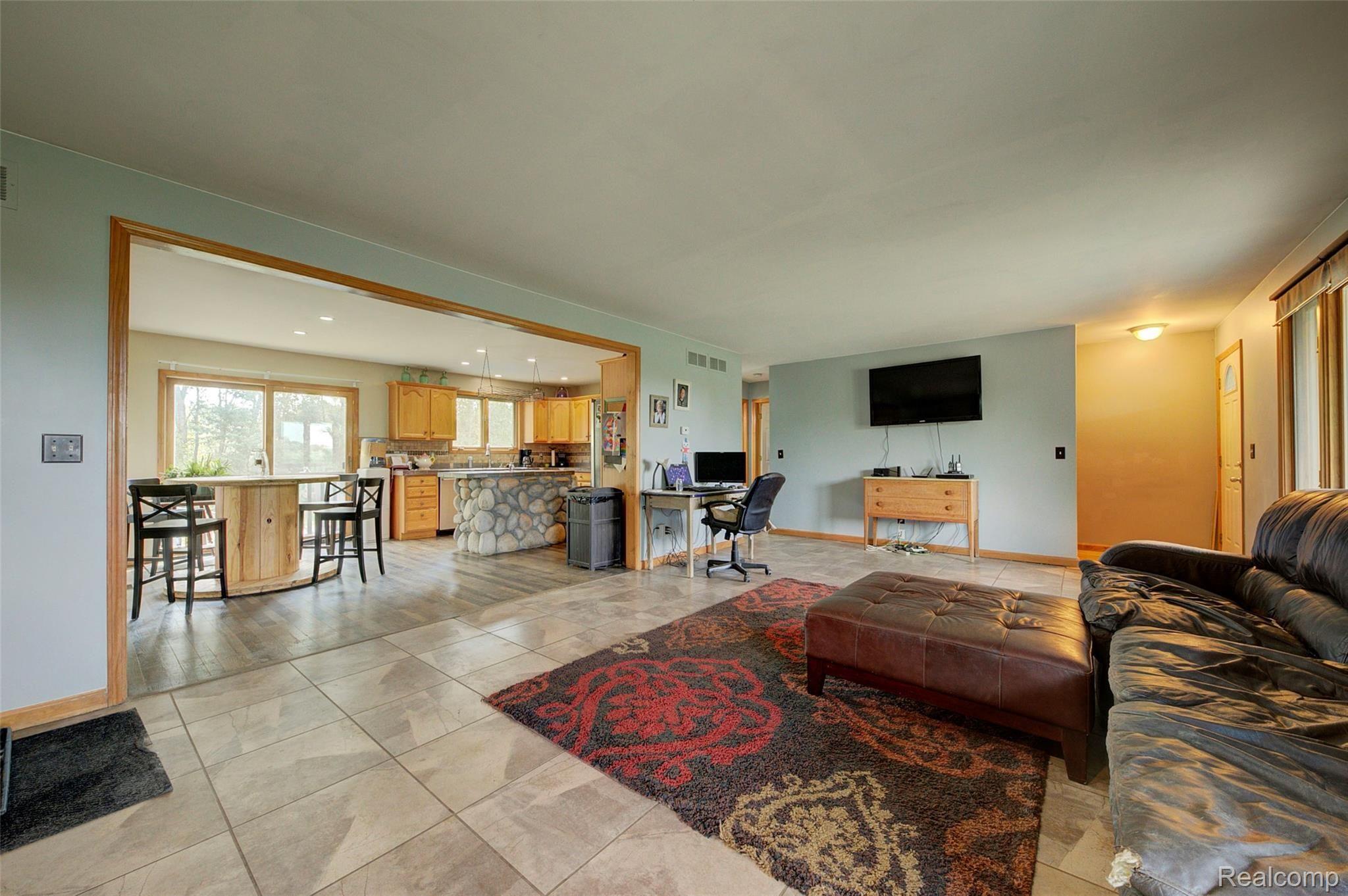 9103 Pierson Road Fowlerville, MI 48836 - Photo 9 of 35 living room 4.jpg