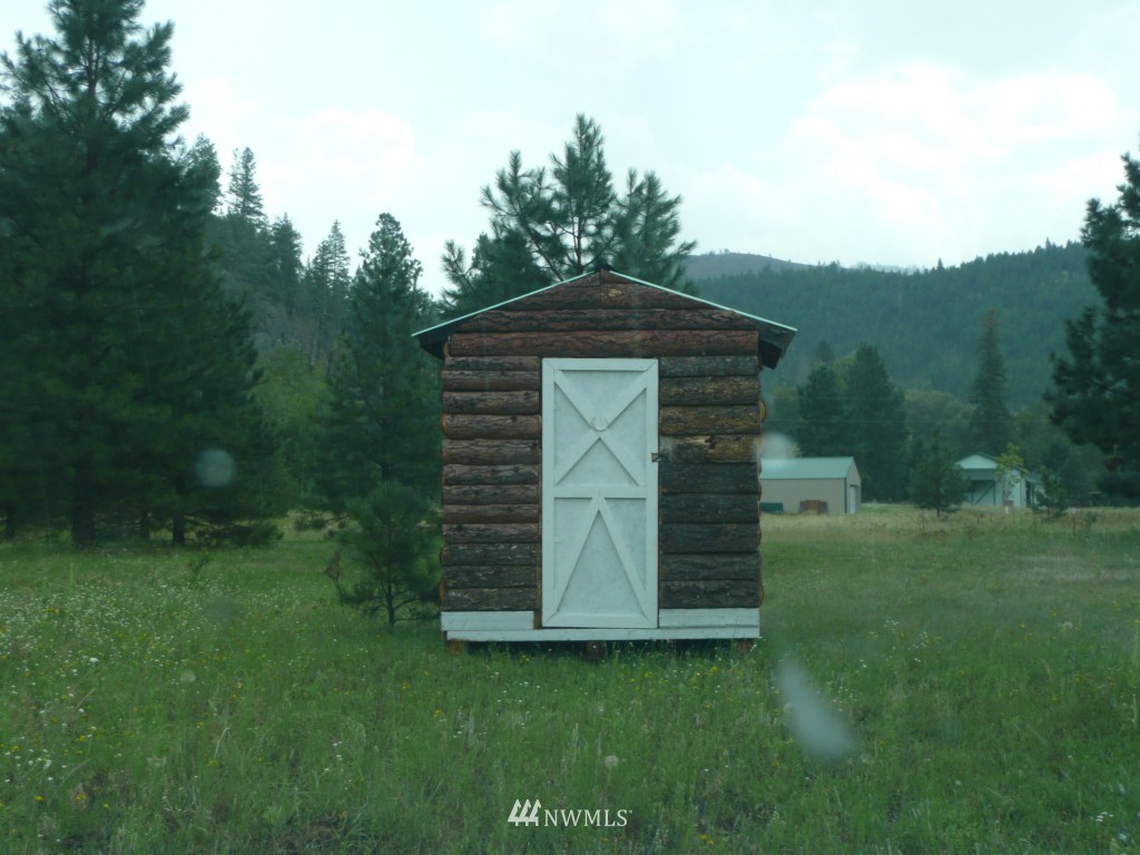 1 Kettle River Road Curlew, WA 99118 - Photo 4 of 5 Gallery Image 4
