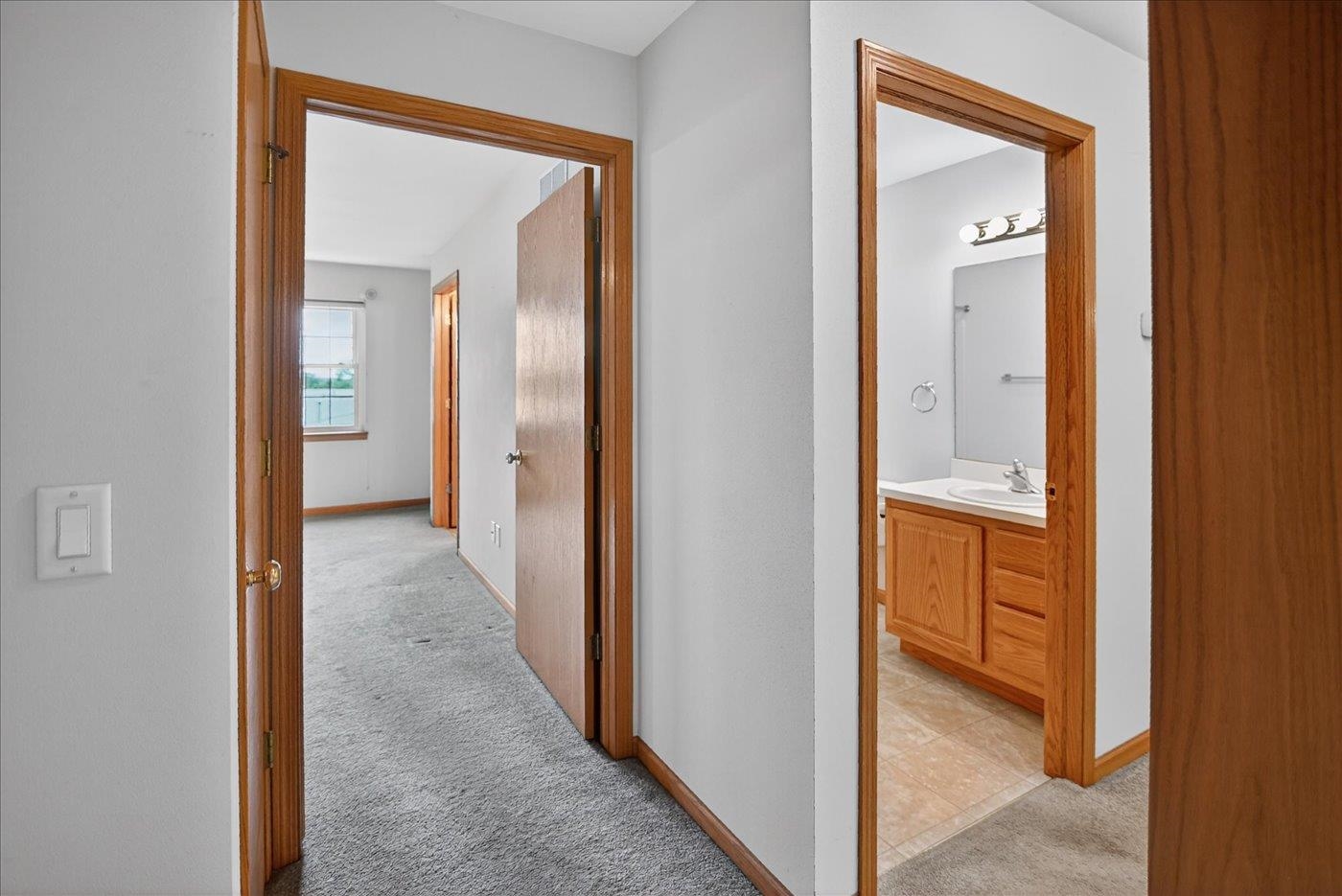 494 Cledell Street, Unit 4 Oregon, WI 53575 - Photo 32 of 49