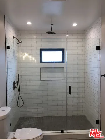 $5,100 | 1180 South Tremaine Avenue, Los Angeles, CA 90019