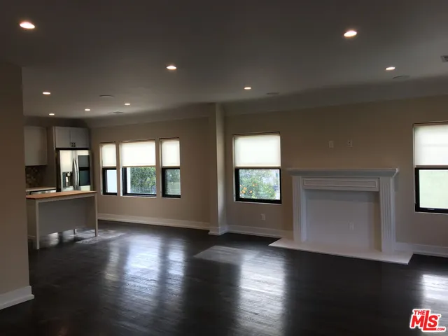 $5,100 | 1180 South Tremaine Avenue, Los Angeles, CA 90019