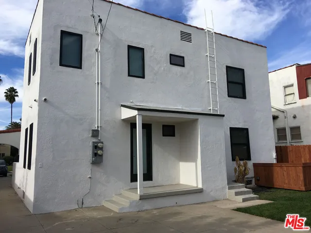 $5,100 | 1180 South Tremaine Avenue, Los Angeles, CA 90019