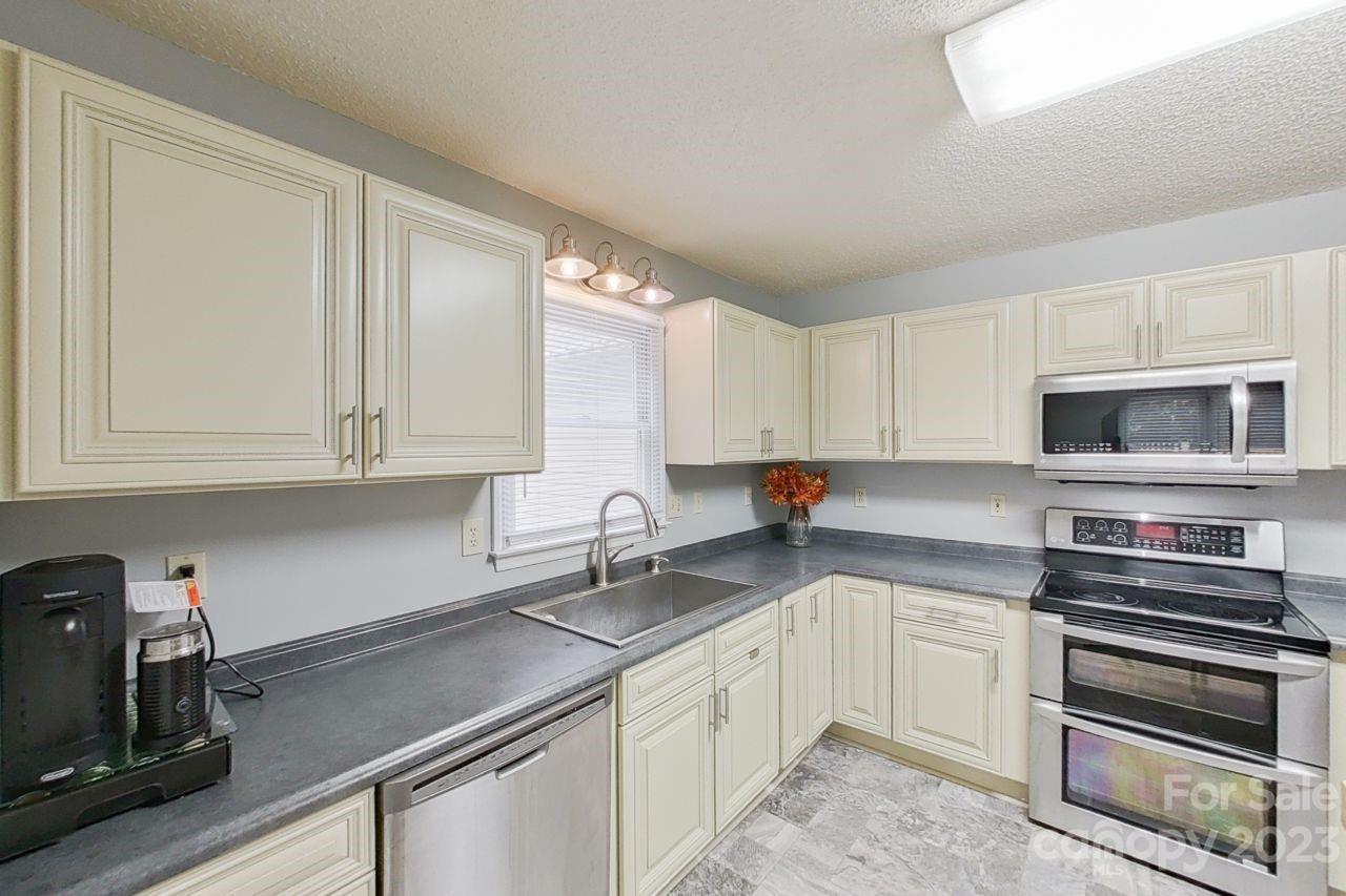 180 Hidden Valley Road Salisbury, NC 28147 - Photo 11 of 48 Gallery Image 11