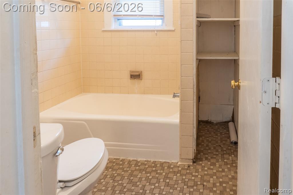 207 Richter Street River Rouge, MI 48218 - Photo 5 of 36