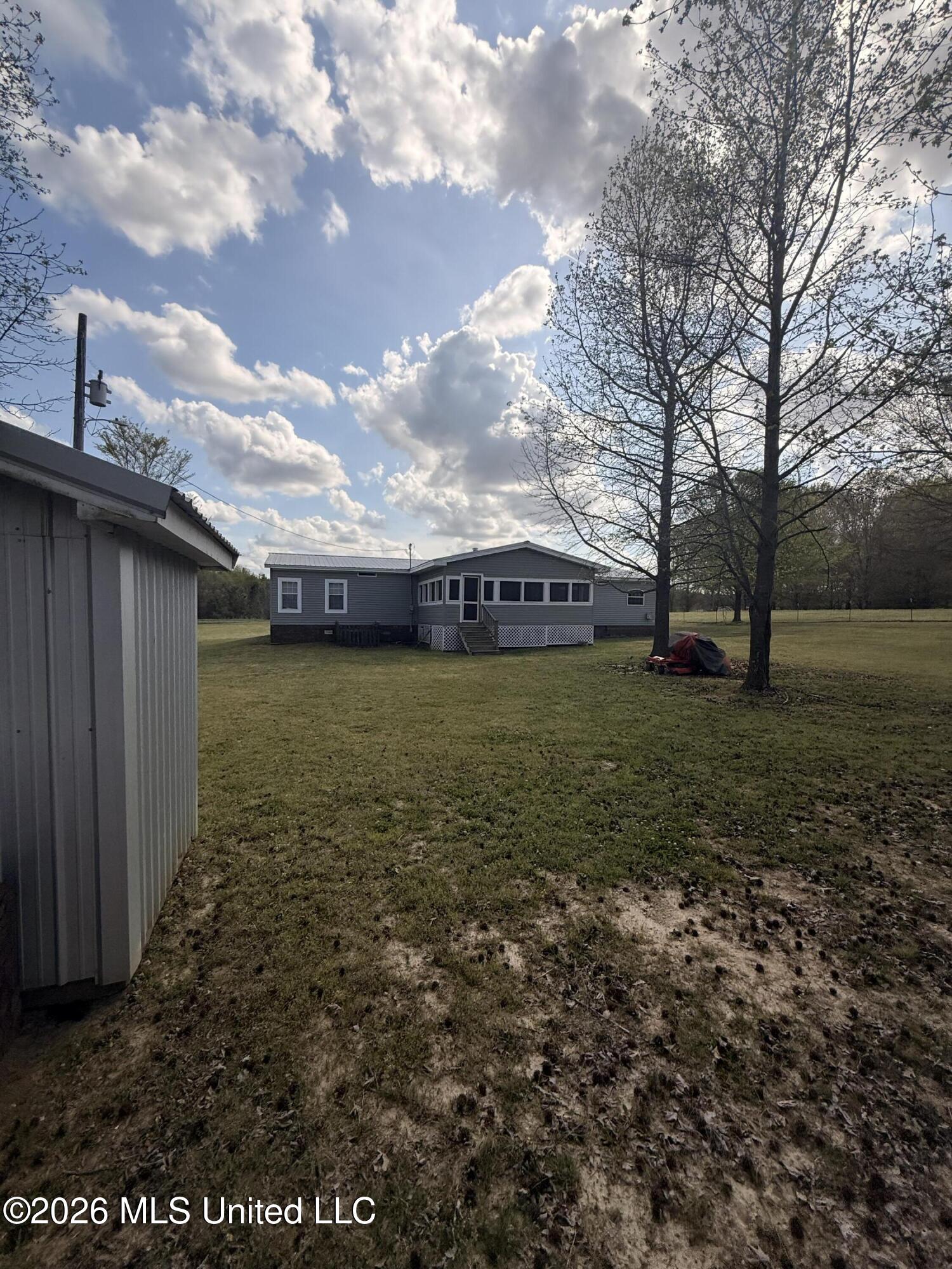 573 Alred Road Coldwater, MS 38618 - Photo 5 of 25 IMG_0806