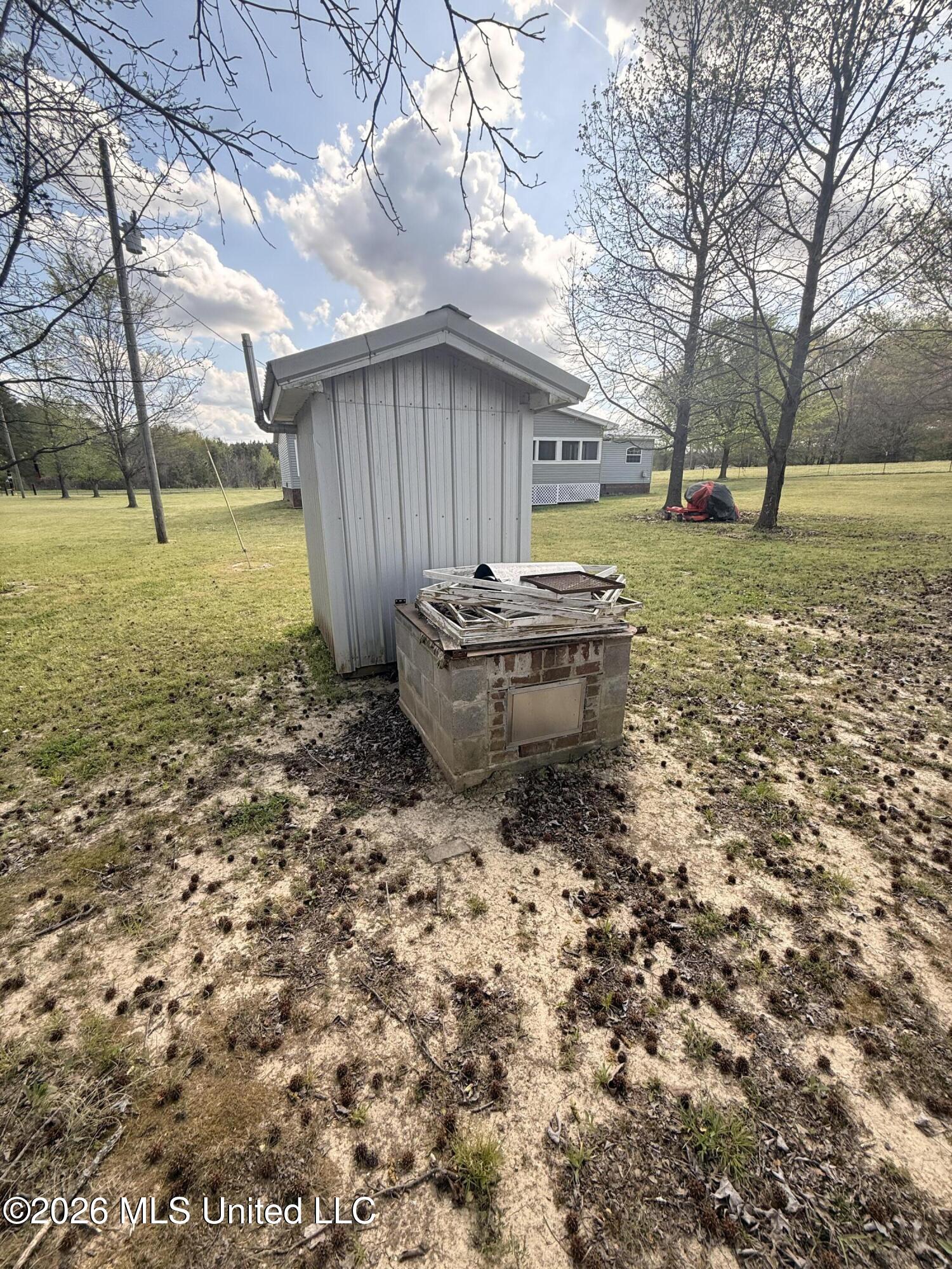 573 Alred Road Coldwater, MS 38618 - Photo 6 of 25 IMG_0805