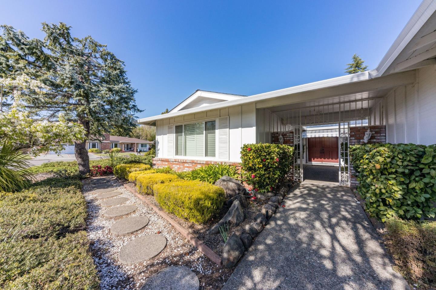 2 Autumn Leaf Drive Santa Rosa, CA 95409 - Photo 4 of 45 Gallery Image 4