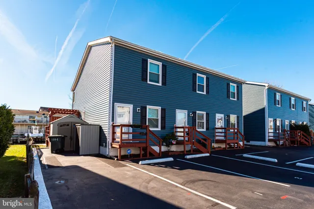 $2,000 | 131 Newport Bay Drive, Unit 2, Ocean City, MD 21842