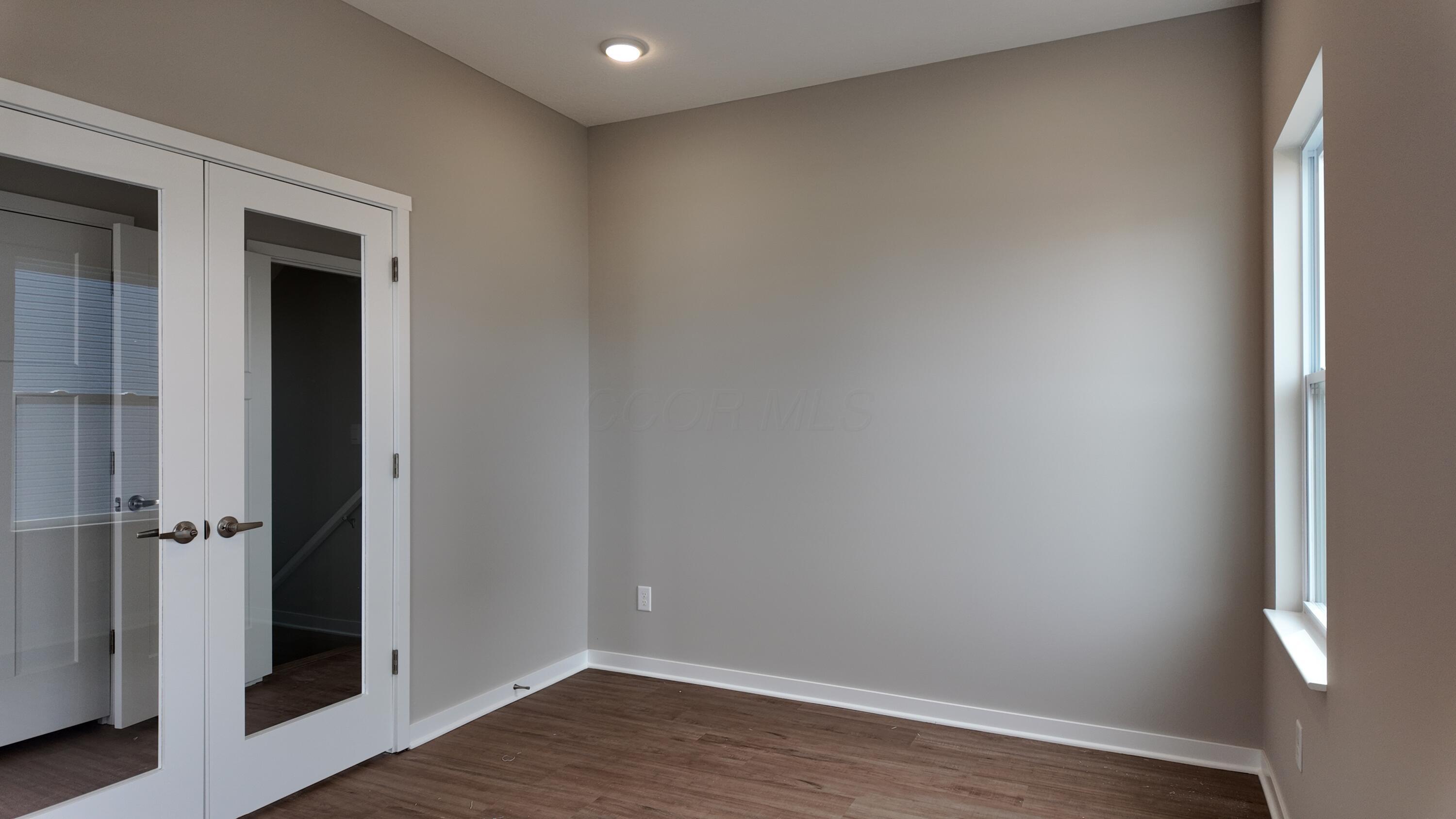 263 Cavanaugh Drive Commercial Point, OH 43116 - Photo 7 of 34