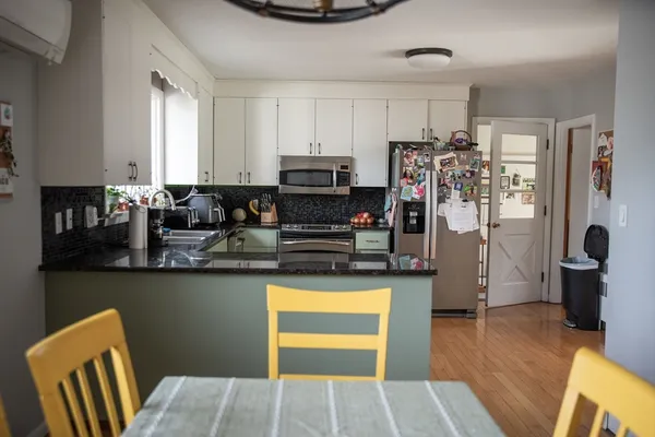 $3,800 | 11 Edgehill Road, Swampscott, MA 01907