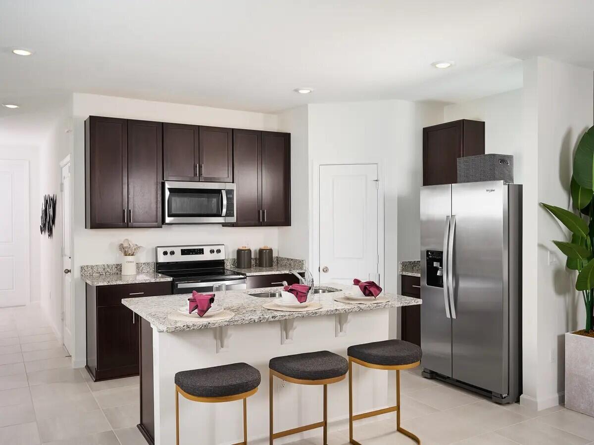 12937 Southwest Forli Way Port St. Lucie, FL 34987 - Photo 5 of 15 Pompano_Kitchen