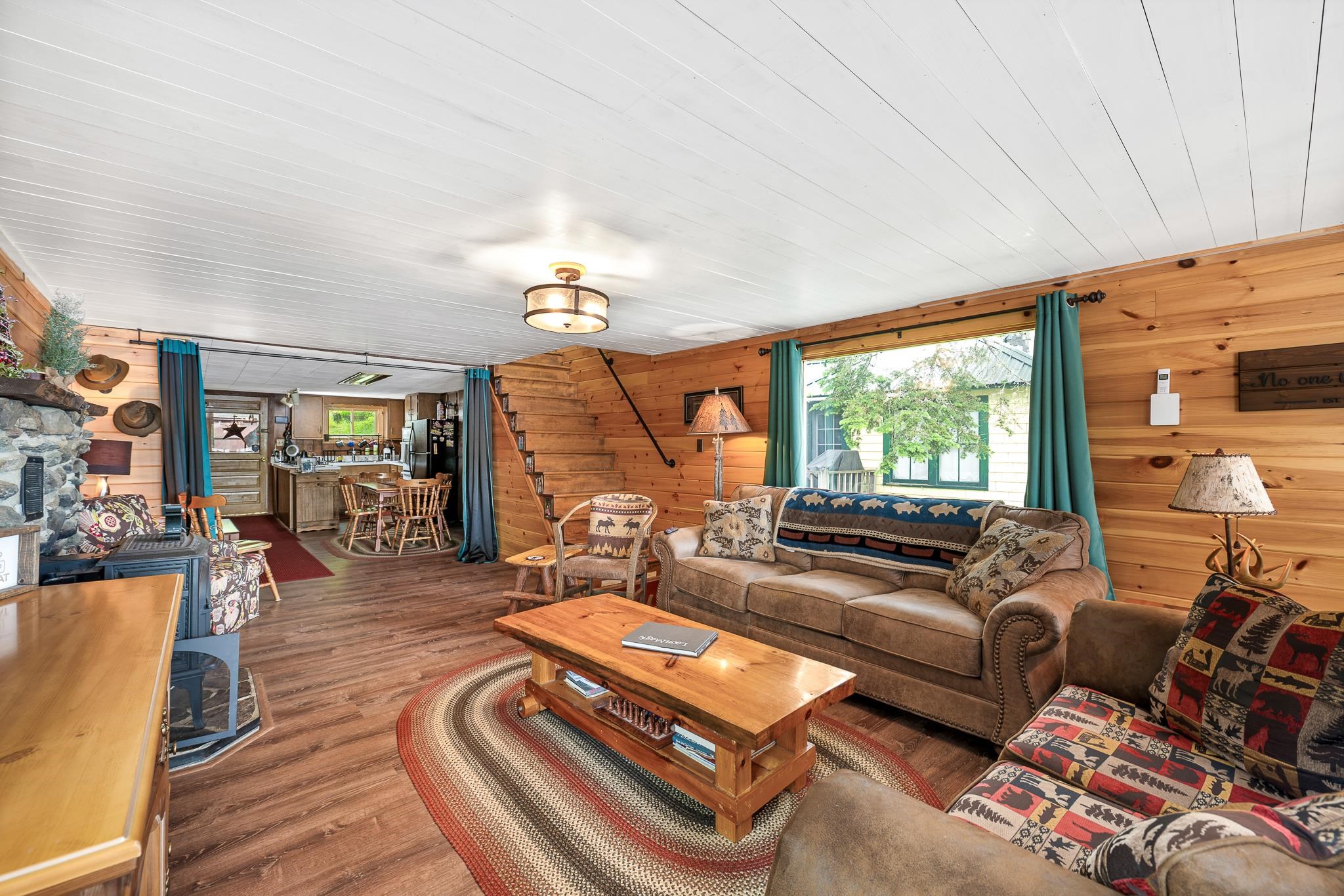 1437 Diamond Pond Road Stewartstown, NH 03576 - Photo 16 of 60