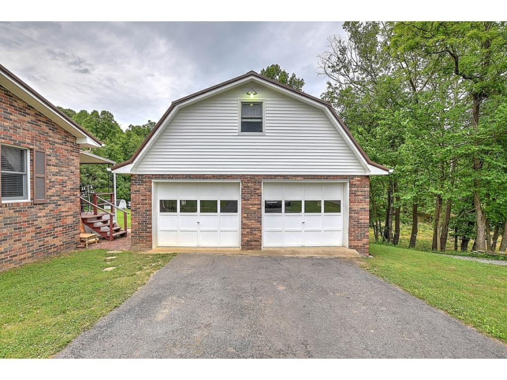 188 Forrest Road Fall Branch, TN 37656 - Photo 3 of 35 Photo 3