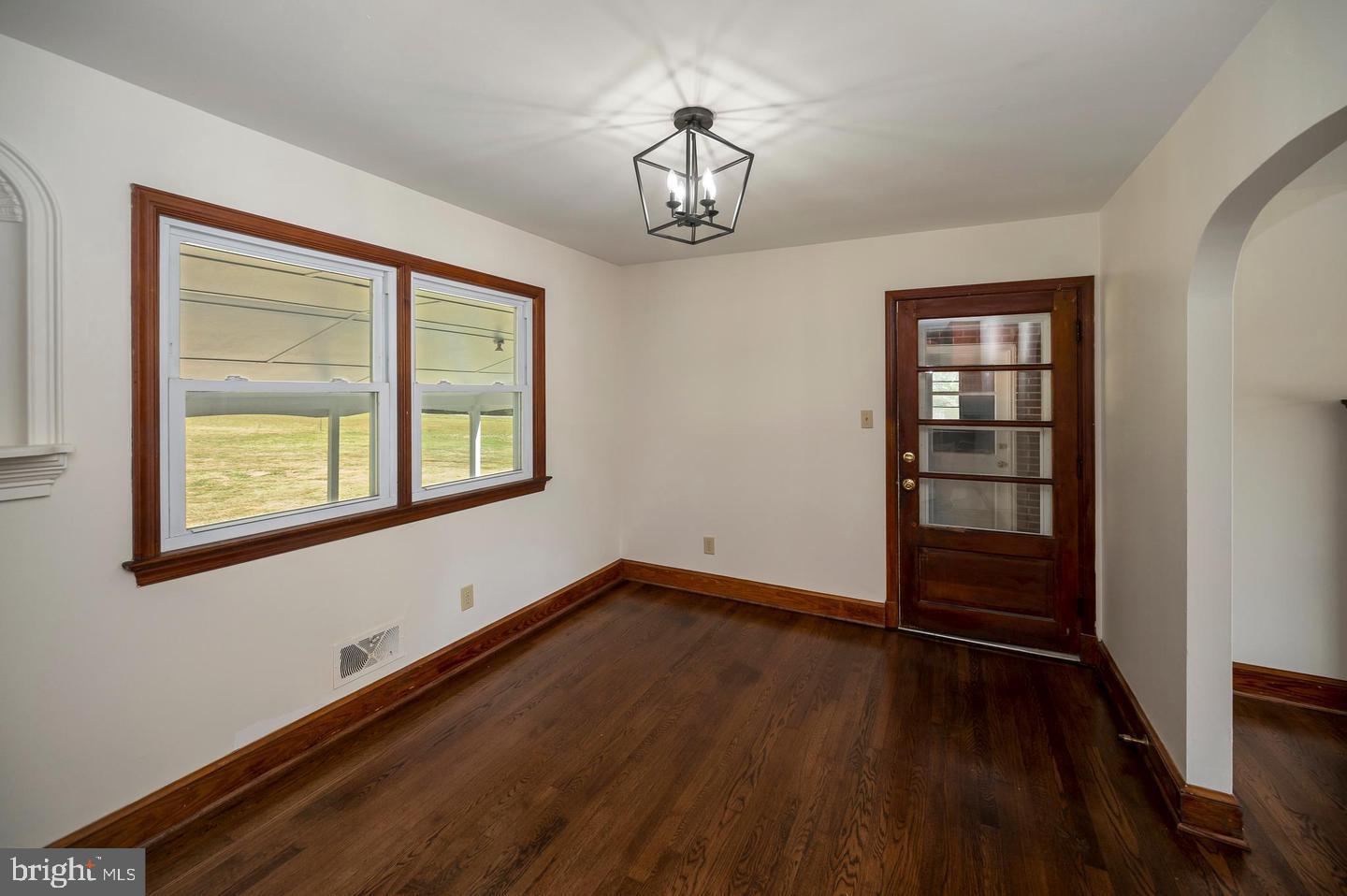 1008 Garrisonville Road Stafford, VA 22556 - Photo 23 of 36