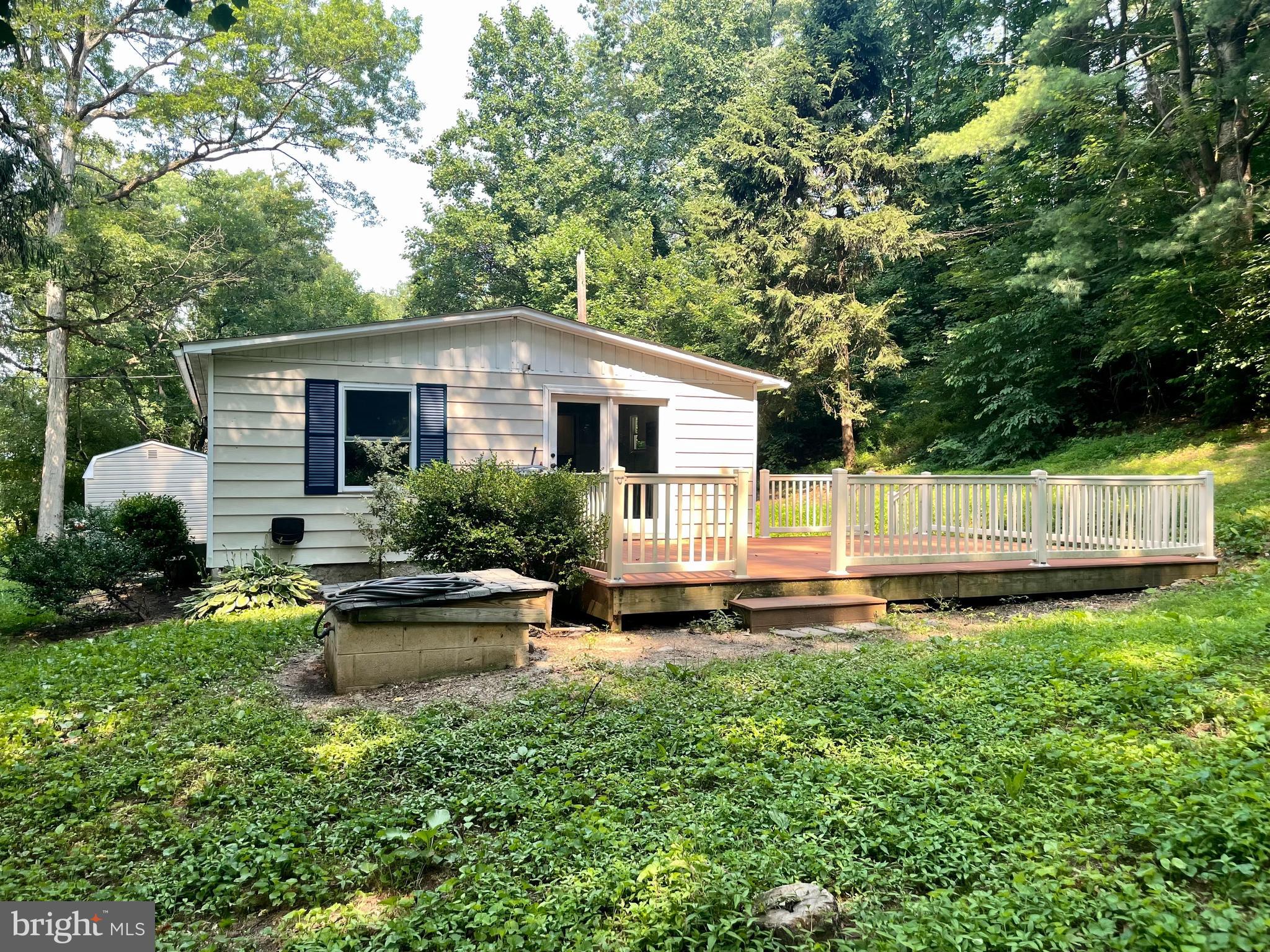 412 Noble Road Christiana, PA 17509 - Photo 3 of 18