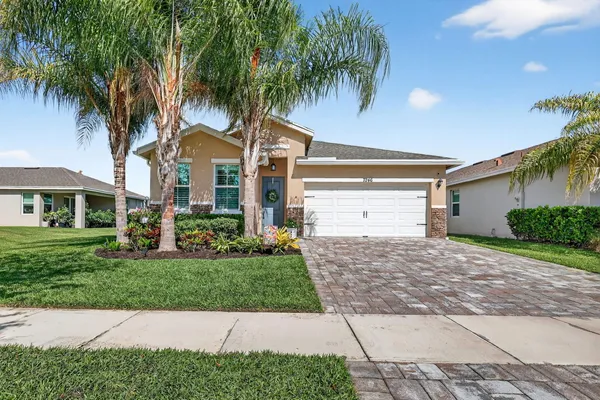 $599,900 | 7246 Southeast Pine Valley Court, Hobe Sound, FL 33455