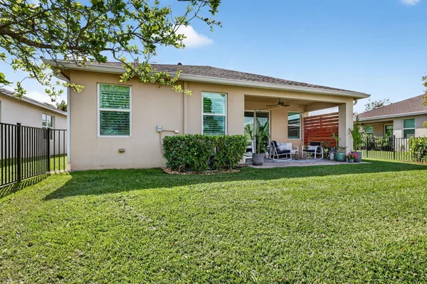 $599,900 | 7246 Southeast Pine Valley Court, Hobe Sound, FL 33455