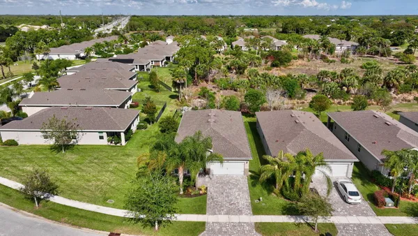 $599,900 | 7246 Southeast Pine Valley Court, Hobe Sound, FL 33455