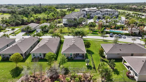 $599,900 | 7246 Southeast Pine Valley Court, Hobe Sound, FL 33455