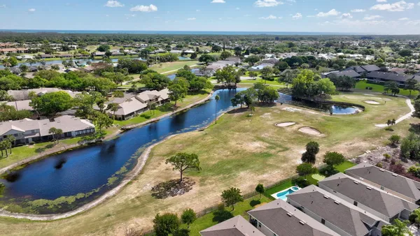 $599,900 | 7246 Southeast Pine Valley Court, Hobe Sound, FL 33455