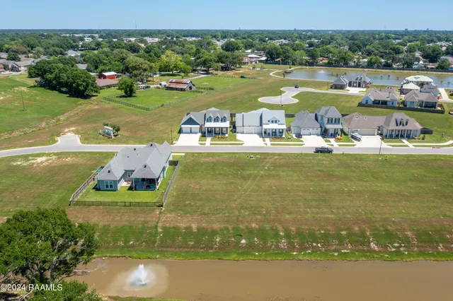$109,200 | 106 Breakers Way, Scott, LA 70583