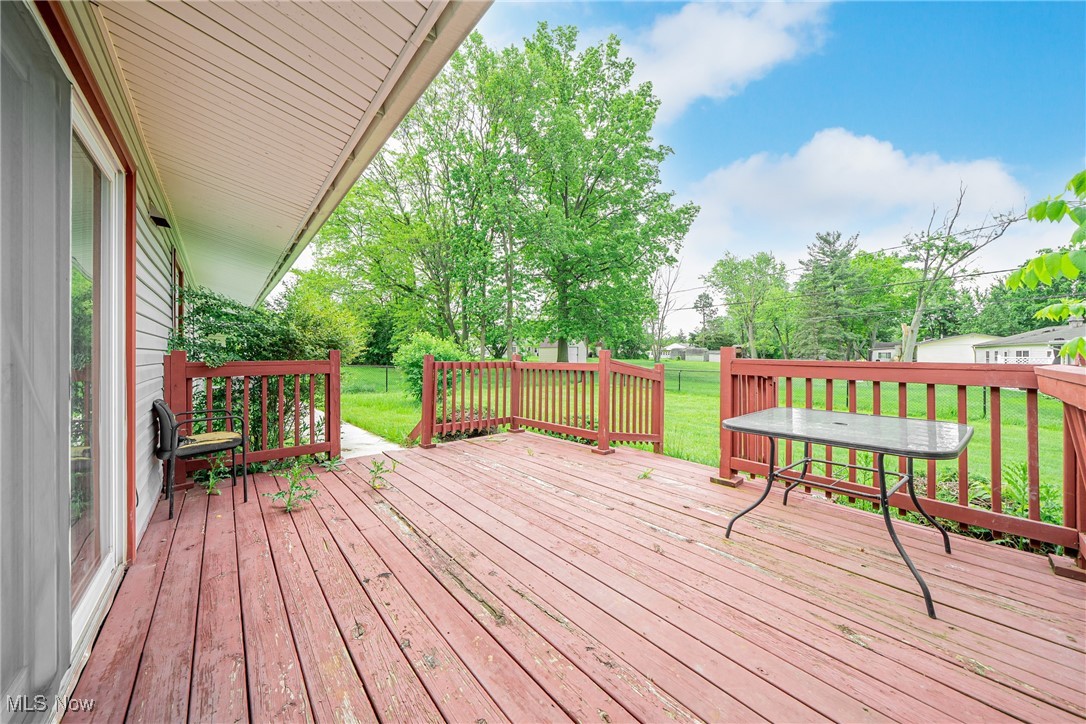 23340 Comstock Road Bedford, OH 44146 - Photo 18 of 44 Gallery Image 18