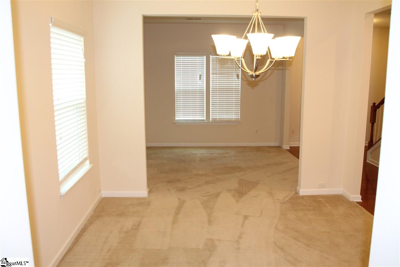 27 Granite Lane Greenville, SC 29607 - Photo 4 of 32 Gallery Image 4