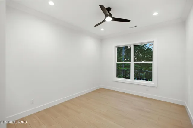 $819,900 | 238 Gadusi Way, Loudon, TN 37774